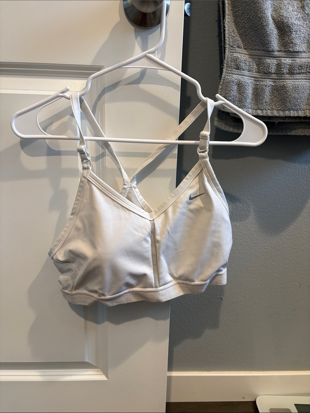 Nike Light White Crisscross Strappy Sports Bra